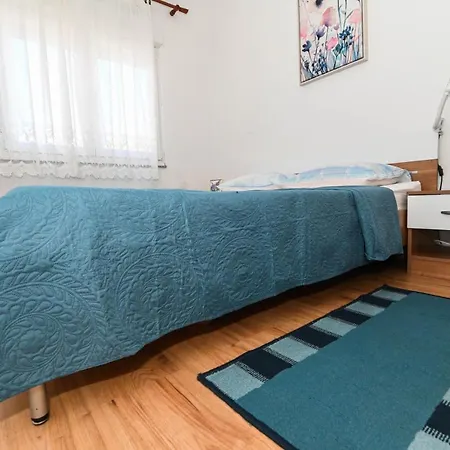 Donji Lepuri * Lisicici