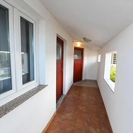 Donji Lepuri Nyaraló Lisičići