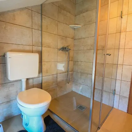 Donji Lepuri Feriehus Lisicici
